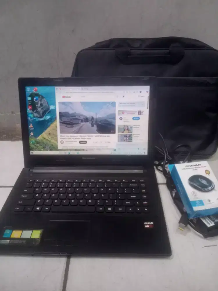 Laptop Lenovo AMD A8