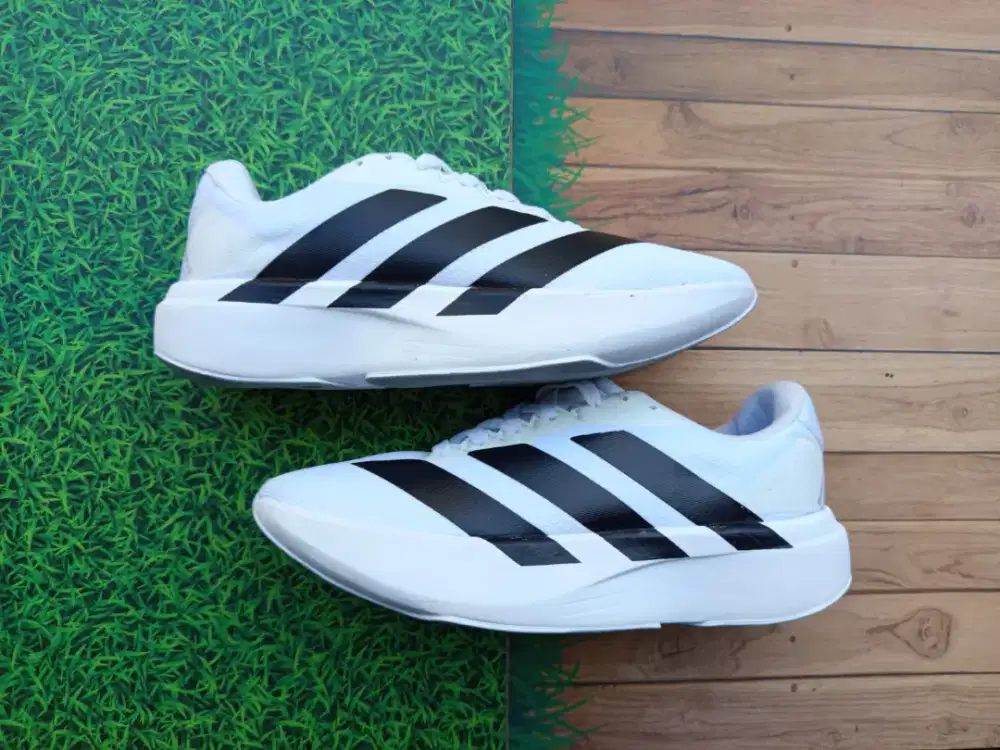 Adizero EVO SL White/Black •Preloved, Second, Thrift•