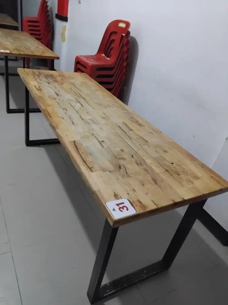 Dijual meja kursi dll..