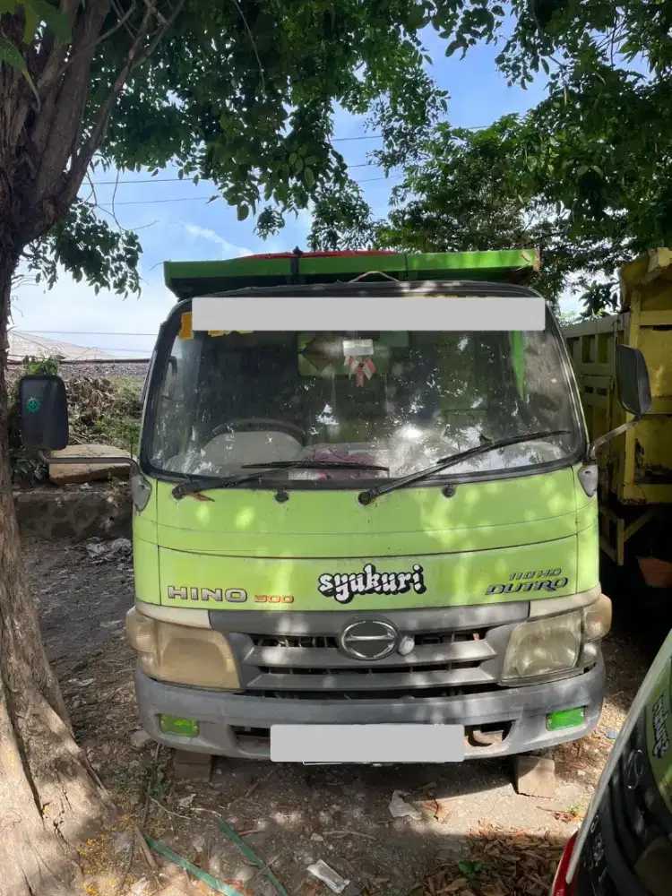 Hino dutro 110 HD (Nego)