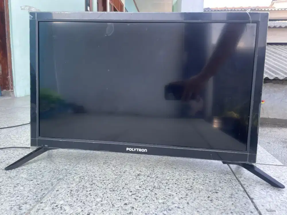 POLYTRON TELEVISI LED 24 INCH