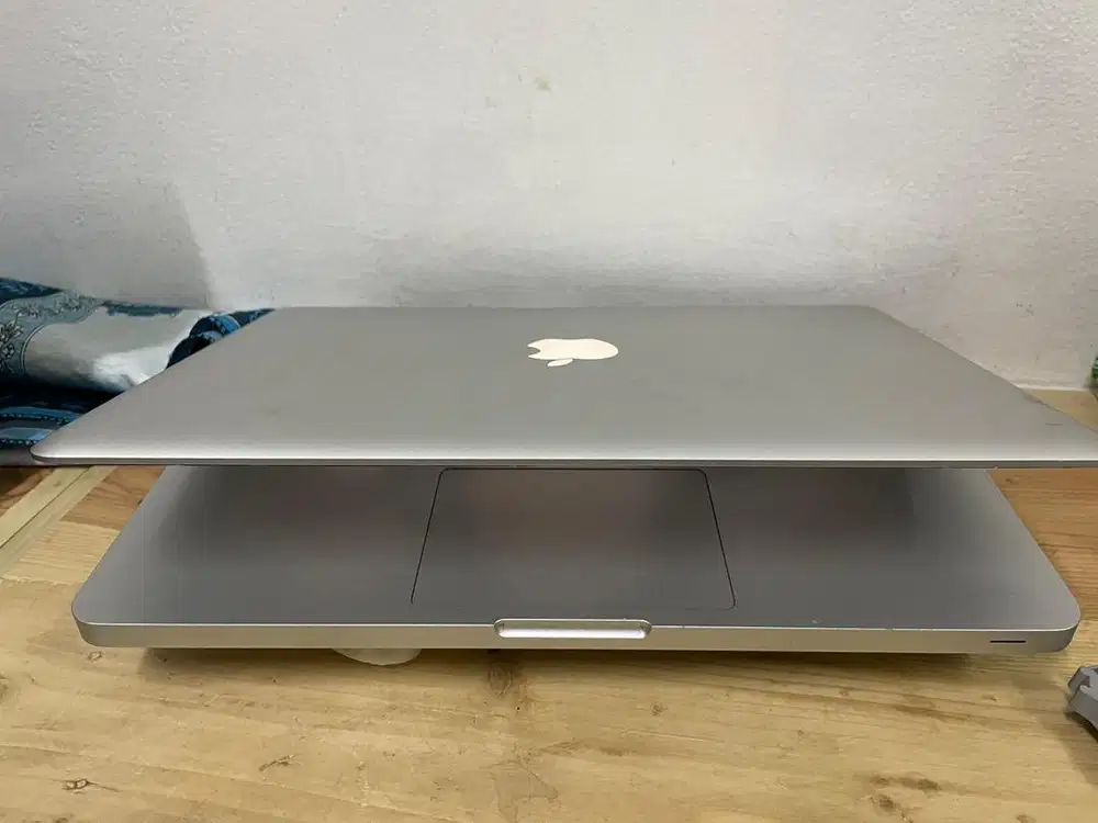 Macbook Apple Macbook Macbook Pro (13) i5 2012 4GB