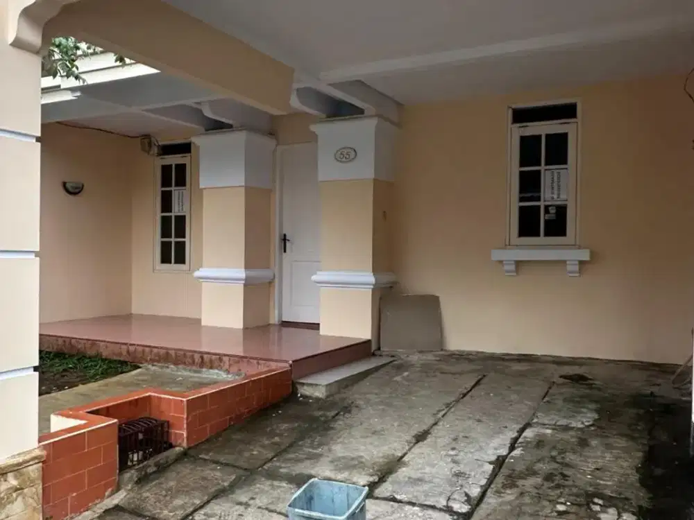 Dijual Rumah 1 1/2 lantai Minimalis Dan Siap Huni  Berlokasi di Sentul city