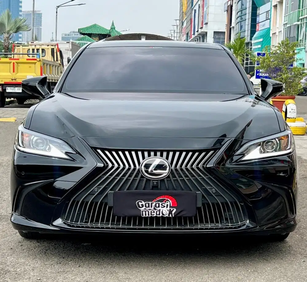 Lexus ES250 ES 250 2020 Antik Low KM Murah Bekas Ganjil Hitam Garansi