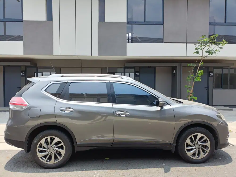 Nissan X-Trail 2015 Bensin
