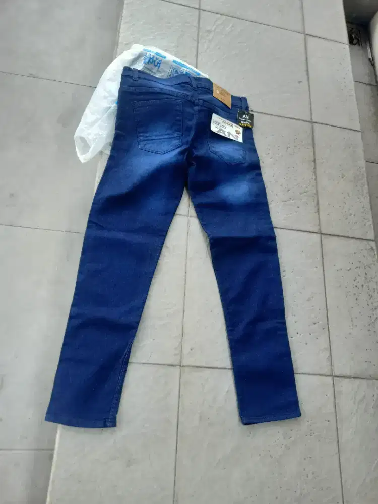 Di jual barang kesenangan murah,baru bisa.  Cod di antar di kirim