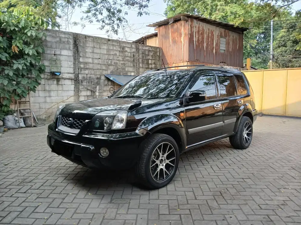 [ ANTIKK ] Nissan X-Trail 2.5 ST 2004