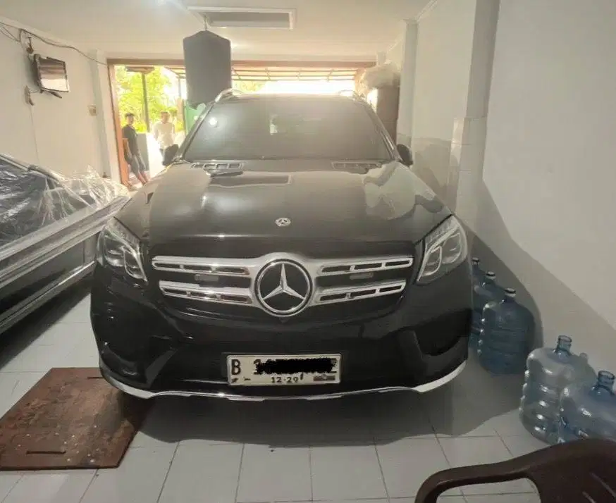Mercedes Benz GLS 400