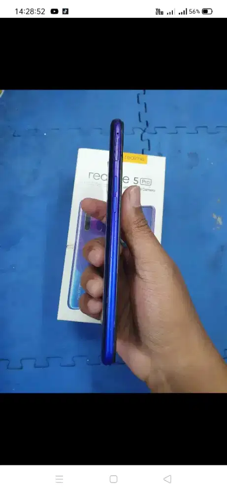 Jual realme 5 pro tc retak halus fungsi normal