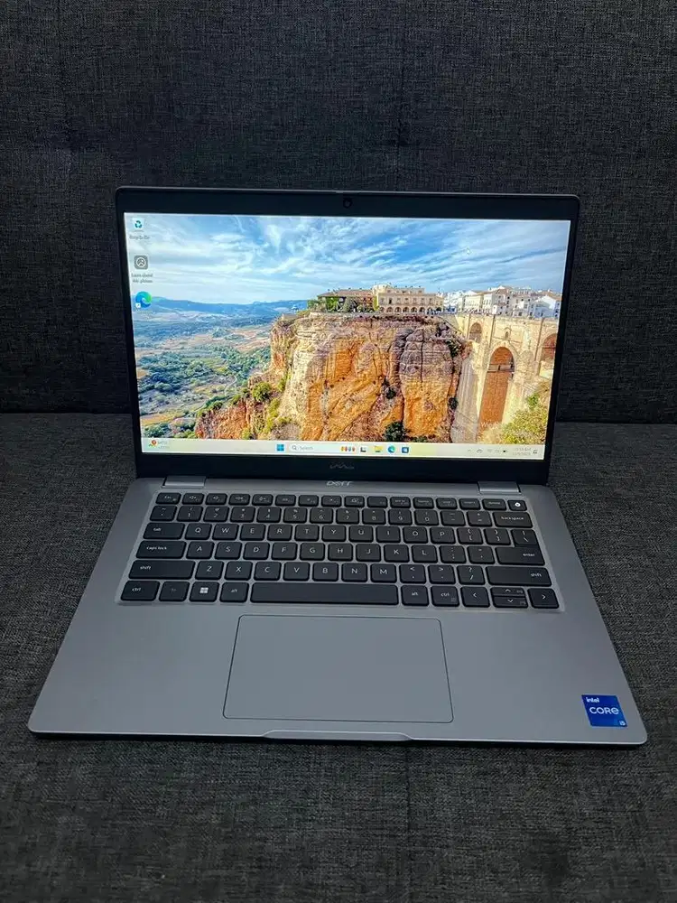 Dell Latitude 5340 Intel i5 Gen 13 Laptop Bisnis Premium