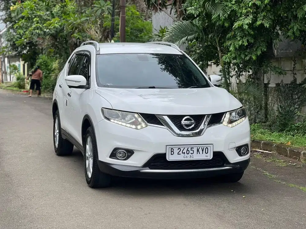 NISSAN XTRAIL T32 2.0 CVT 2015 PUTIH SIAP PAKAI