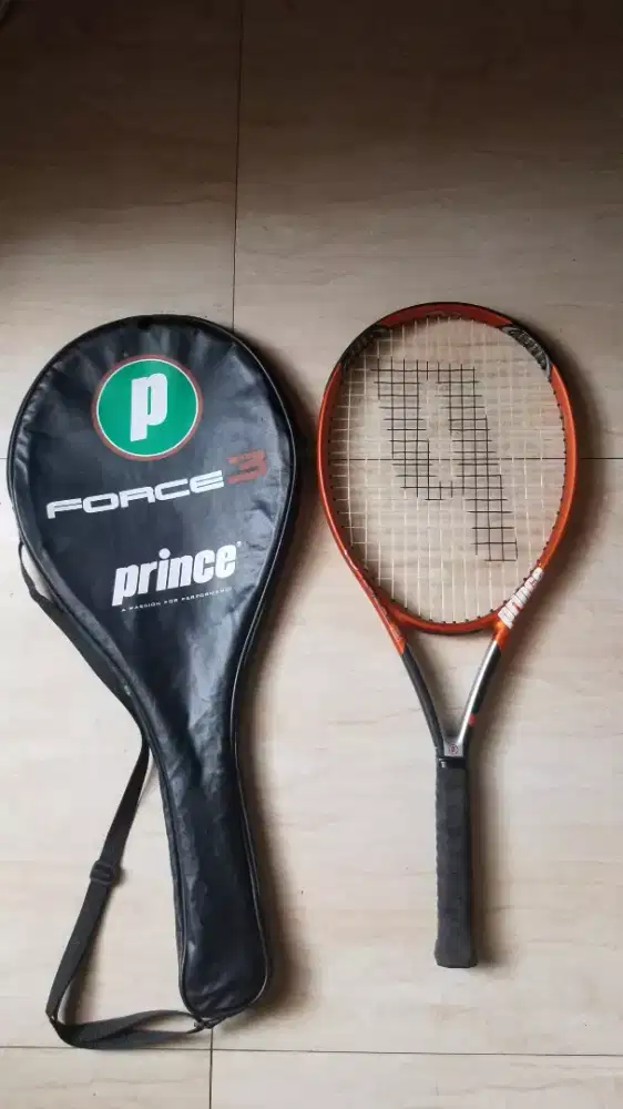 Tennis Prince force 3 titanium persuader