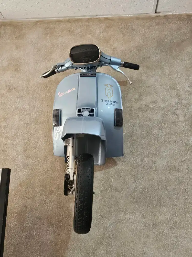 Pajangan Vespa untuk aksesoris cafe ,bengkel atau restoran