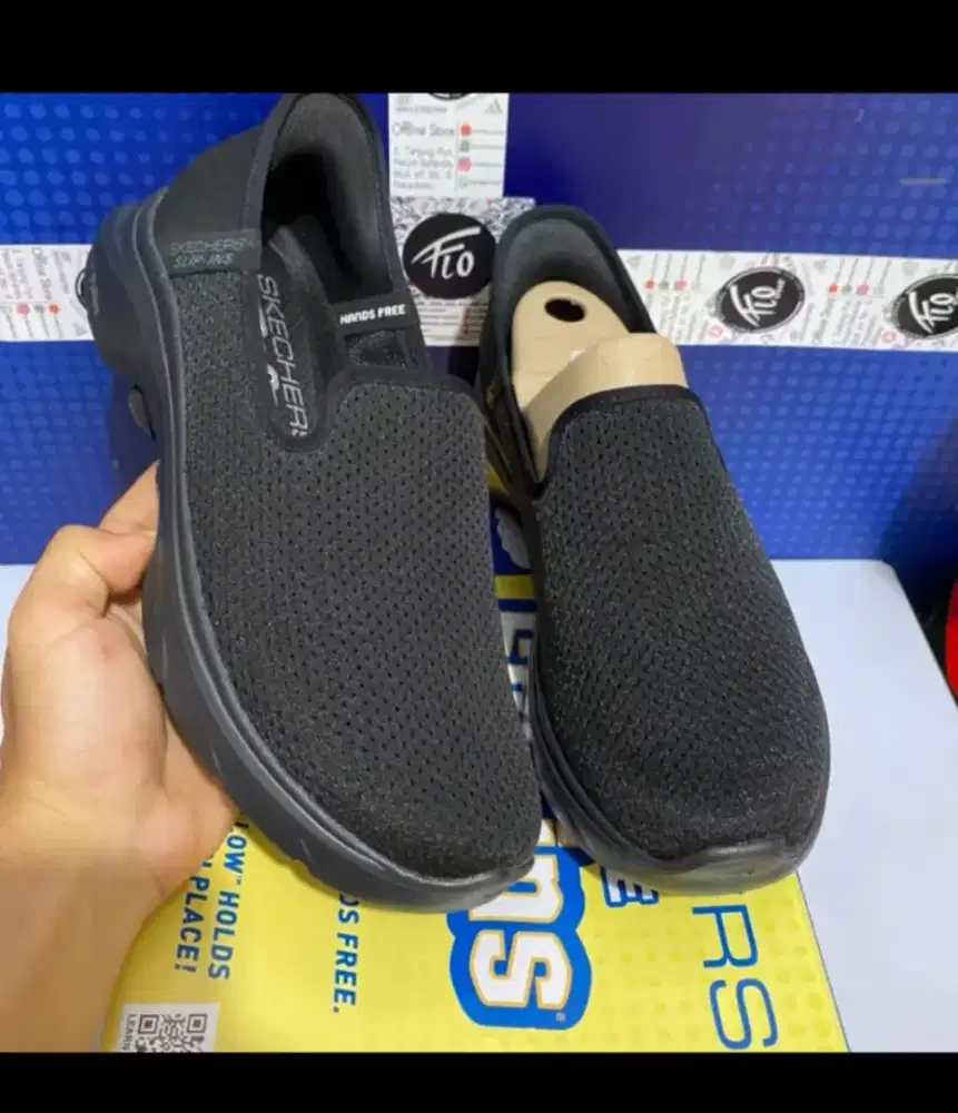 Sepatu Skechers Go Walk 7 Daley 2 Original Sz 42