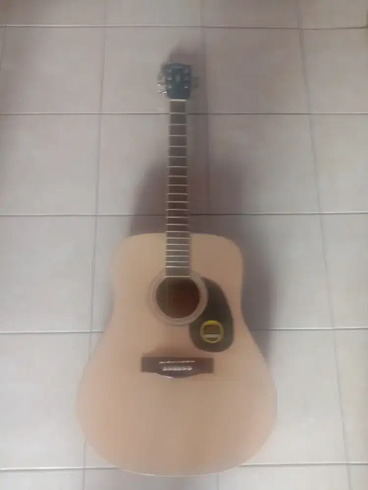 gitar akustik cort