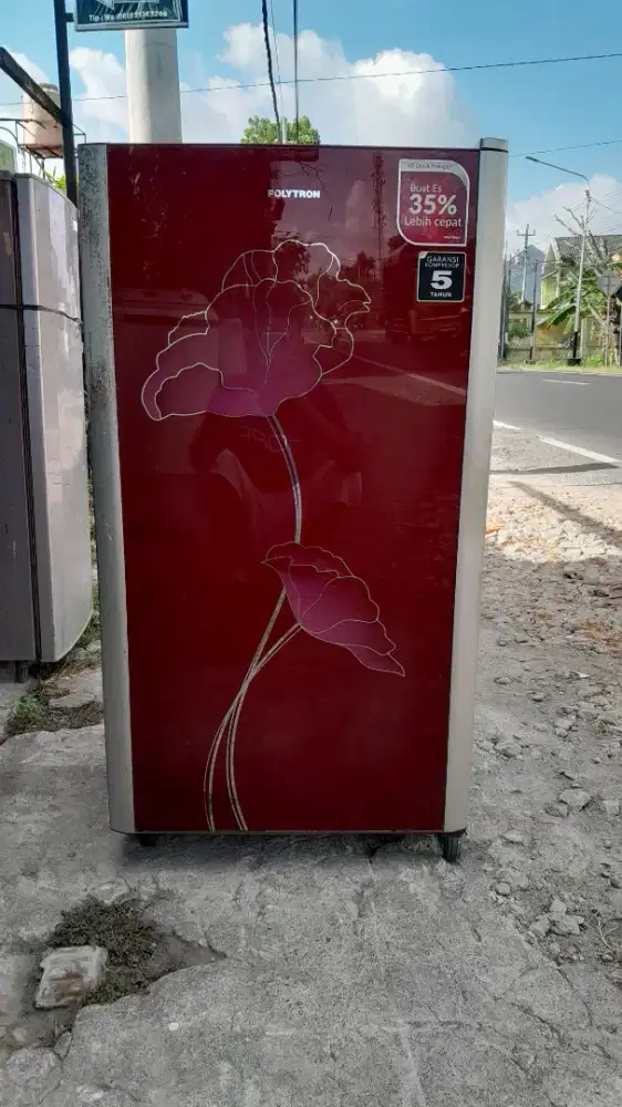 Kulkas 1 pintu polytron