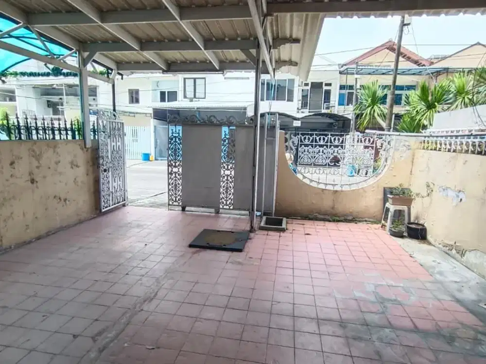 DIJUAL Rumah Tua di Muara Karang Blok 9, Hitung Harga Tanah.