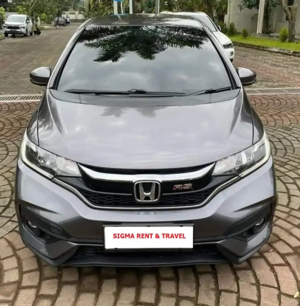 Sewa Mobil Plus Sopir Termurah