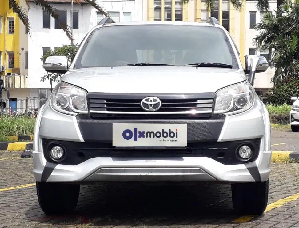 TDP 8,JT Toyota Rush 1.5 TRD Sportivo Bensin-MT Silver 2016