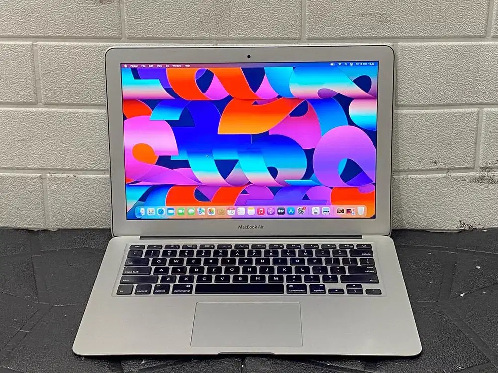 Macbook air 2017 (13-inch)