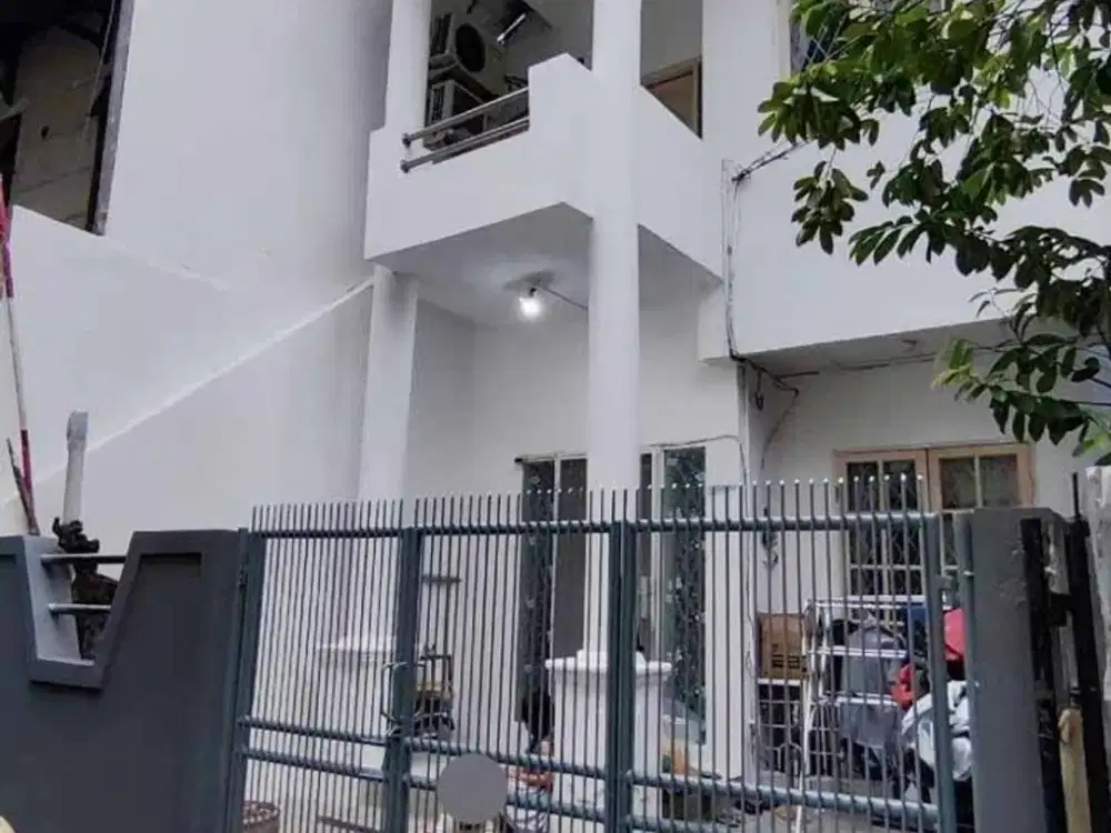 Rumah Tomang, Jakarta Barat, 2.5 Lantai, 2+1 KT, Lokasi Strategis, SHM