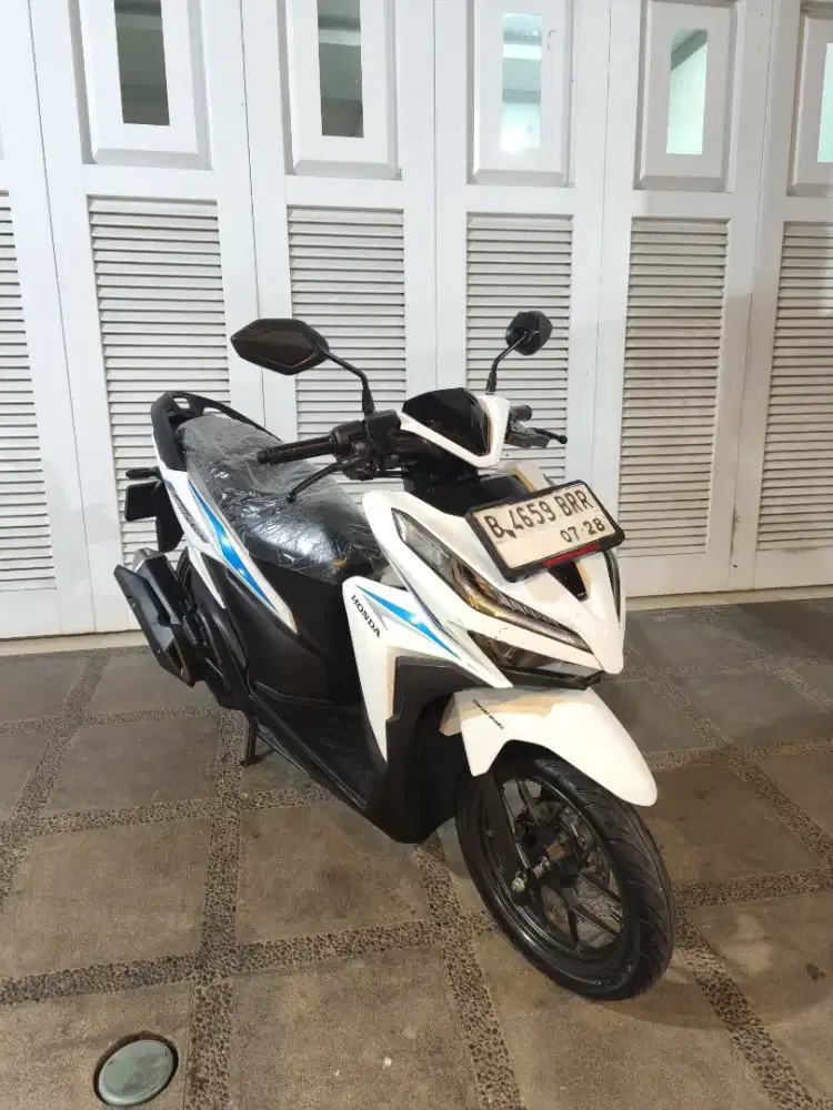 Bissmillah dijual motor Honda Vario LED new 125cc 2018 istimewa
