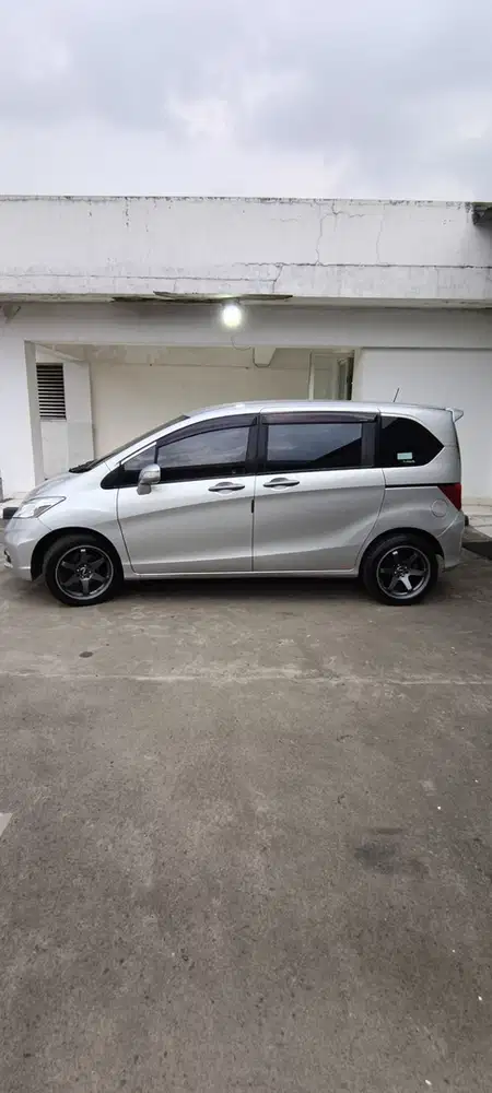 Honda Freed 2013 Bensin