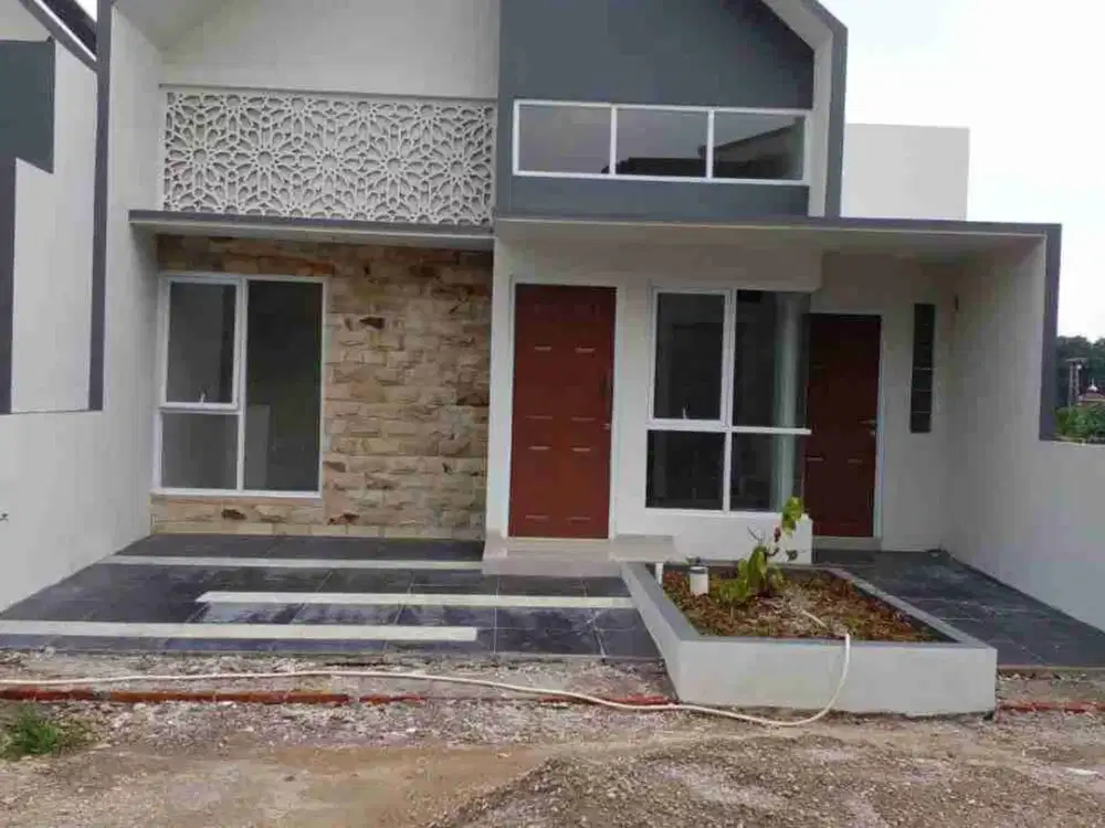 Rumah Sukaraja mezzanine 3 kamar tidur murah strategis stasiun Cilebut dan tol BORR Bogor