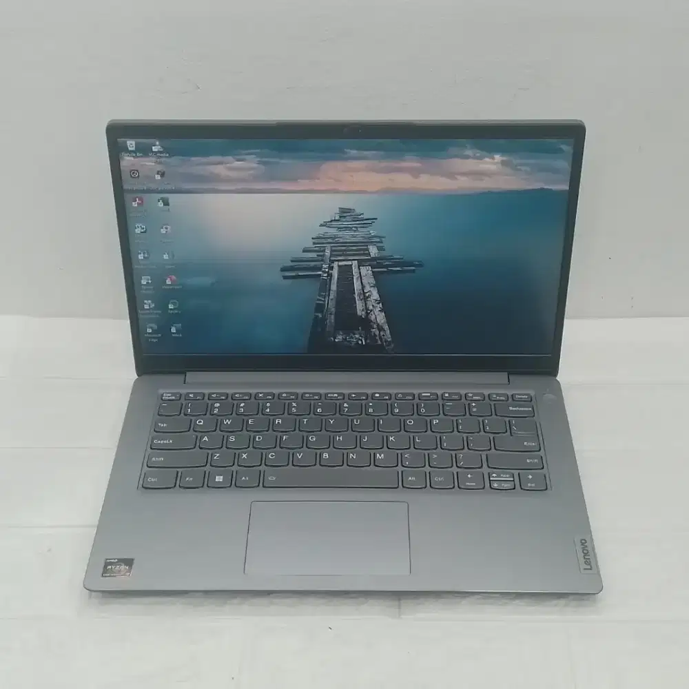 Laptop Lenovo Slim 3 Amd Ryzen 7-5700U RAM 10GB SSD 512GB
