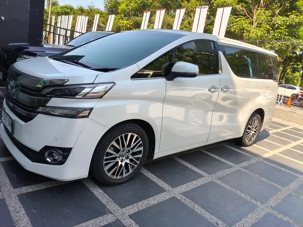 Toyota Vellfire 2015 Bensin