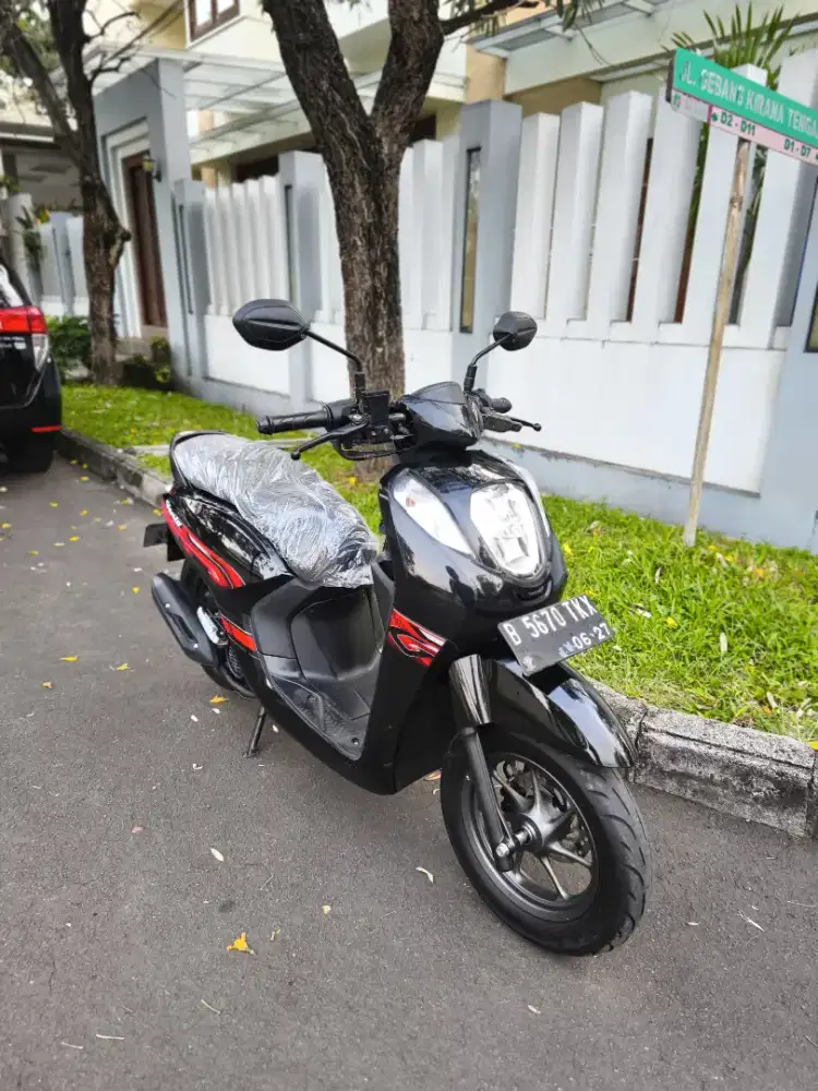 Bissmillah dijual motor Honda Genio 2022 istimewa.