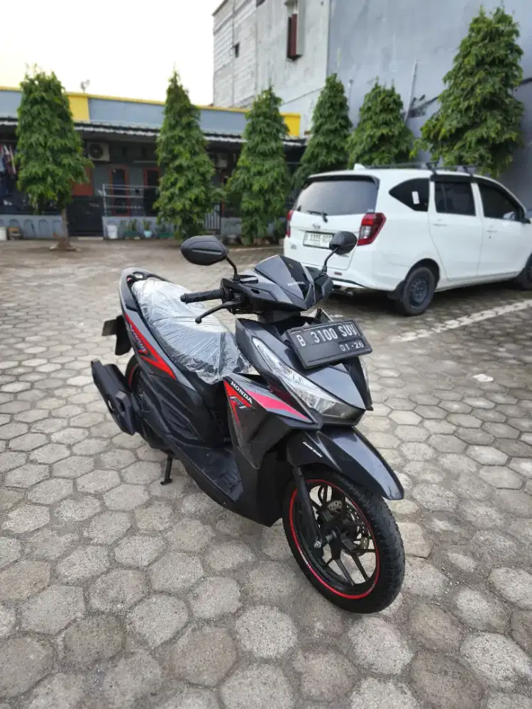 Bissmillah dijual motor Honda Vario LED old 125cc 2016 istimewah