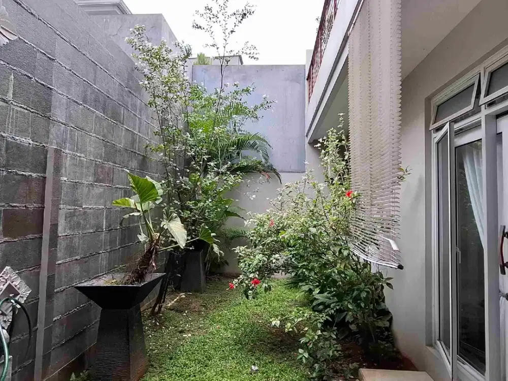 DIJUAL RUMAH MURAH & SIAP HUNI 2 LANTAI DI CLUSTER BARU KOTA WISATA!