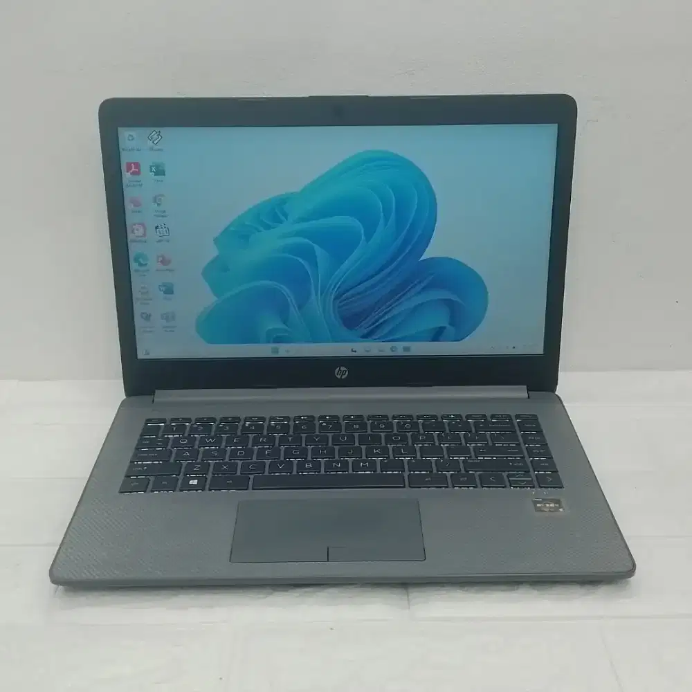 Laptpp Hp 14-cm Amd Ryzen 5-2500U RAM 8GB SSD 128GB HDD 500GB