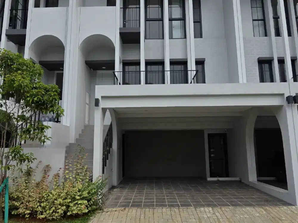 Rumah Brand new Siap Huni Di boulevard Cluster Aether, GreenWich Park , BSD