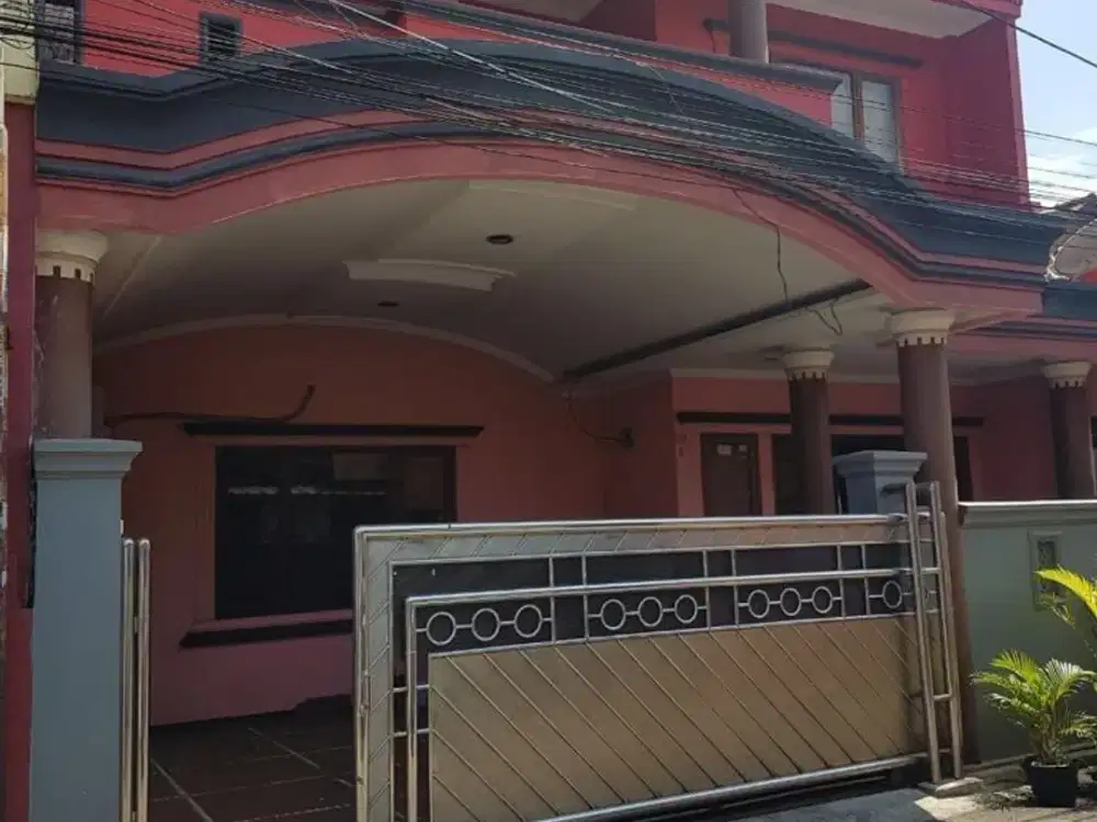 Rumah Luas dan Nyaman di Pangkalan Jati – Jatiwaringin