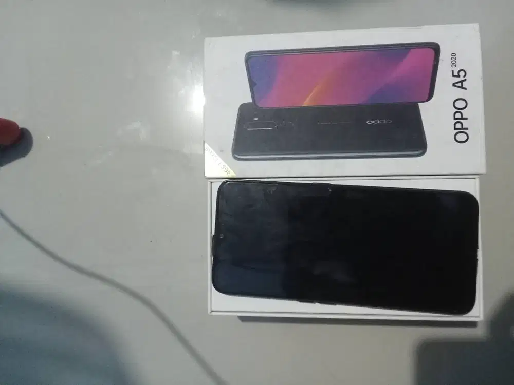 DIJUAL CEPAT OPPO A5 2020, SEMUA FUNGSI AMAN,MINUS LCD RETAK DIKIT