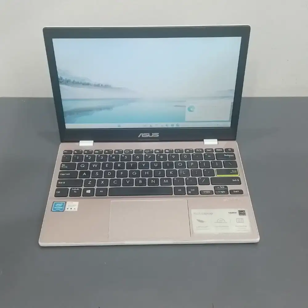 Laptop Asus E210M Intel celeron N4020 Ram 4gb ssd 512gb