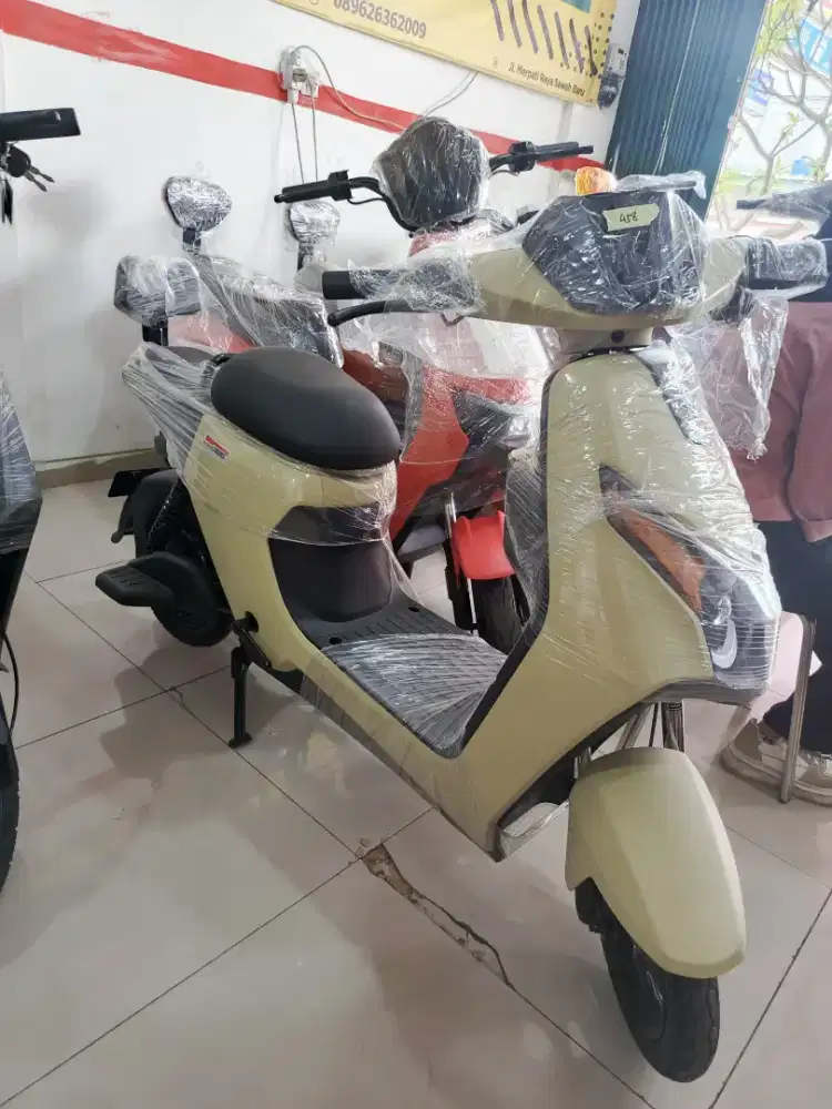 Sepeda listrik uwinfly d65