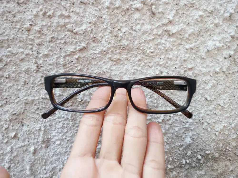 Frame kacamata second merek(Converse)95% mulus
