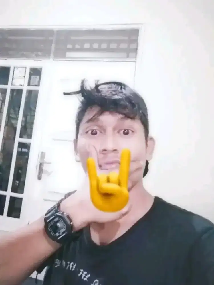 Mencari pekerjaan setim mobil dan motor