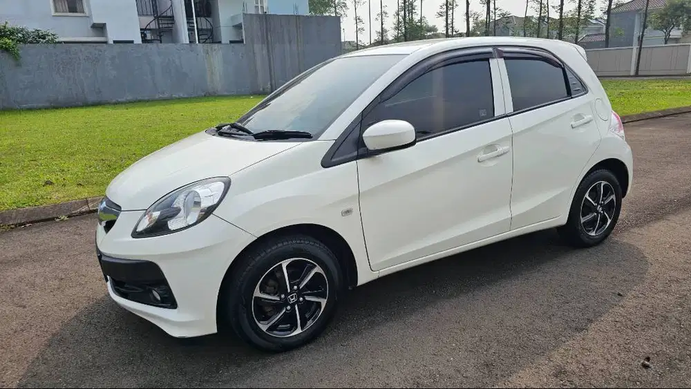 Honda Brio 1.2 E AT 2015 Putih Bebas LAKA BAnjir Siap PAKE