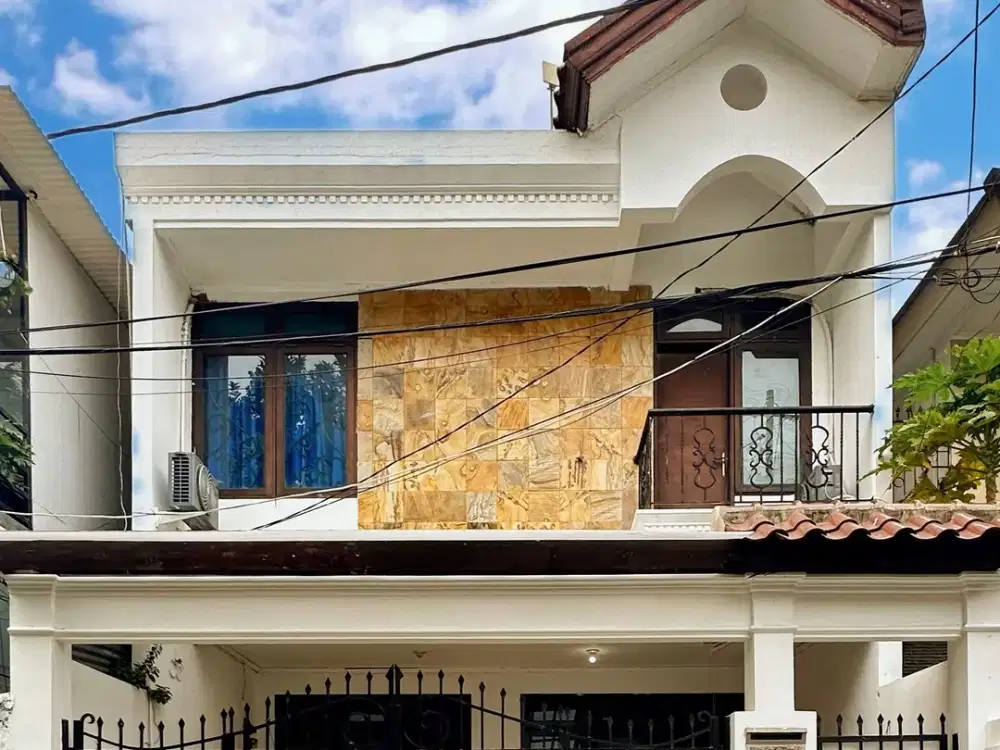 Dijual rumah di bendungan hilir, Senayan. dekat permata hijau