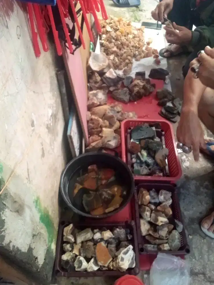 Bahan batu akik macam macam