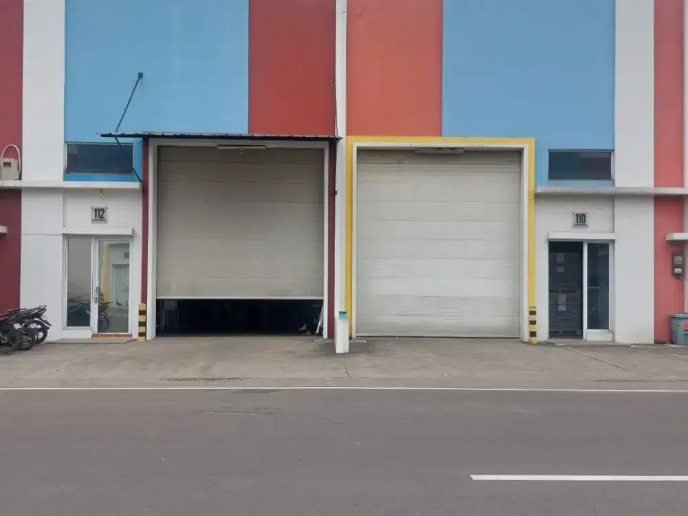 Disewakan Murah Gudang Plus Office Muatan Container Startegis_ Bizpark Cakung