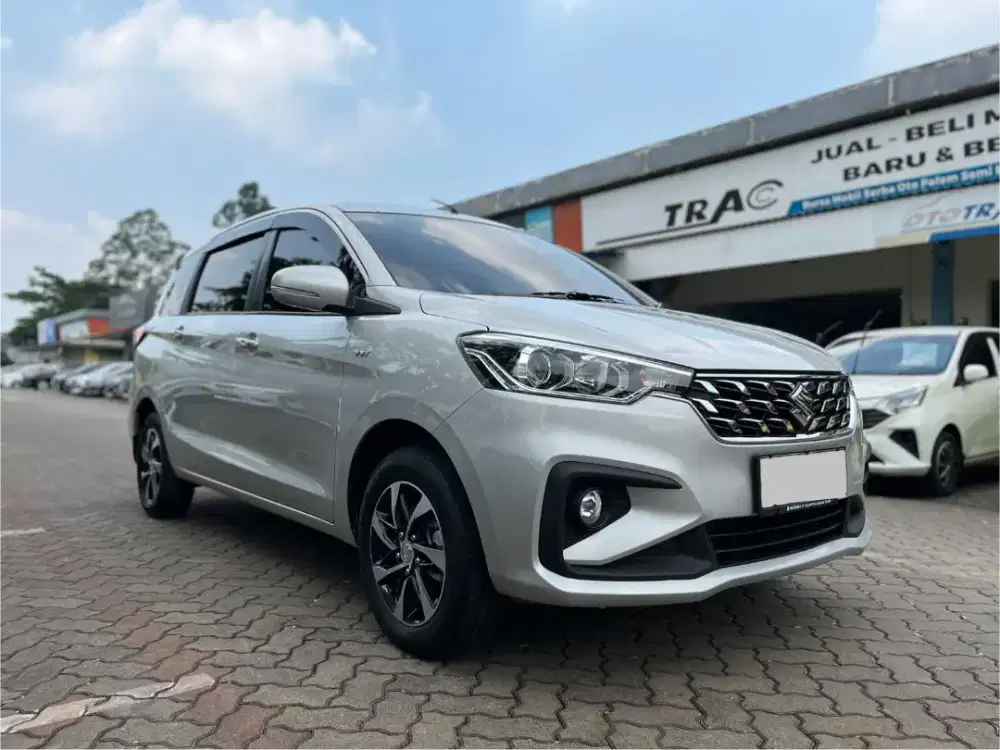 LOW KM!! SUZUKI ERTIGA 1.5 GX HYBRID MATIC 2022 SILVER , KM 37RB