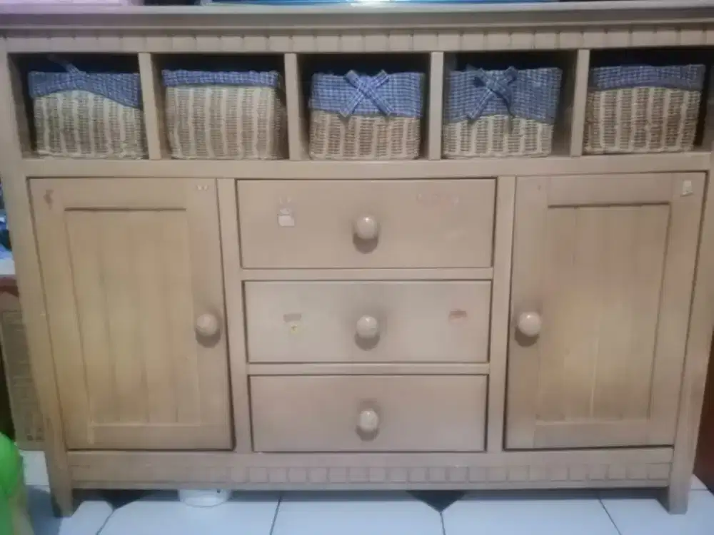 Lemari meja tv serbaguna bukan kayu daur ulang