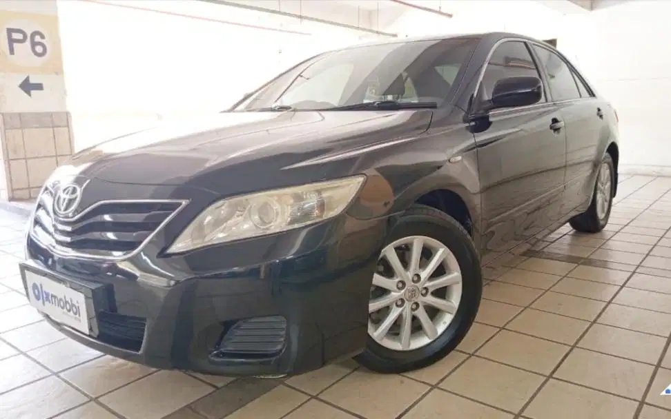 DP Rendah  6JT - Toyota Camry 2.4 Limo Premium Bensin-AT 2011 Hitam