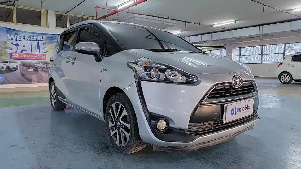 DP MURAH Toyota Sienta 1.5 V Bensin-MT 2017 CFMMB