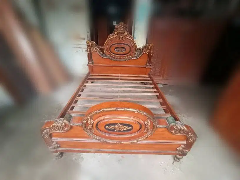 Dipan Jati Ukir Antik (uk.160x200cm)